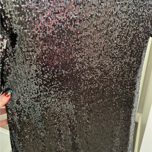 Tiana B. Black Shiny sequined T-shirt mini dress - Picture 2 of 8